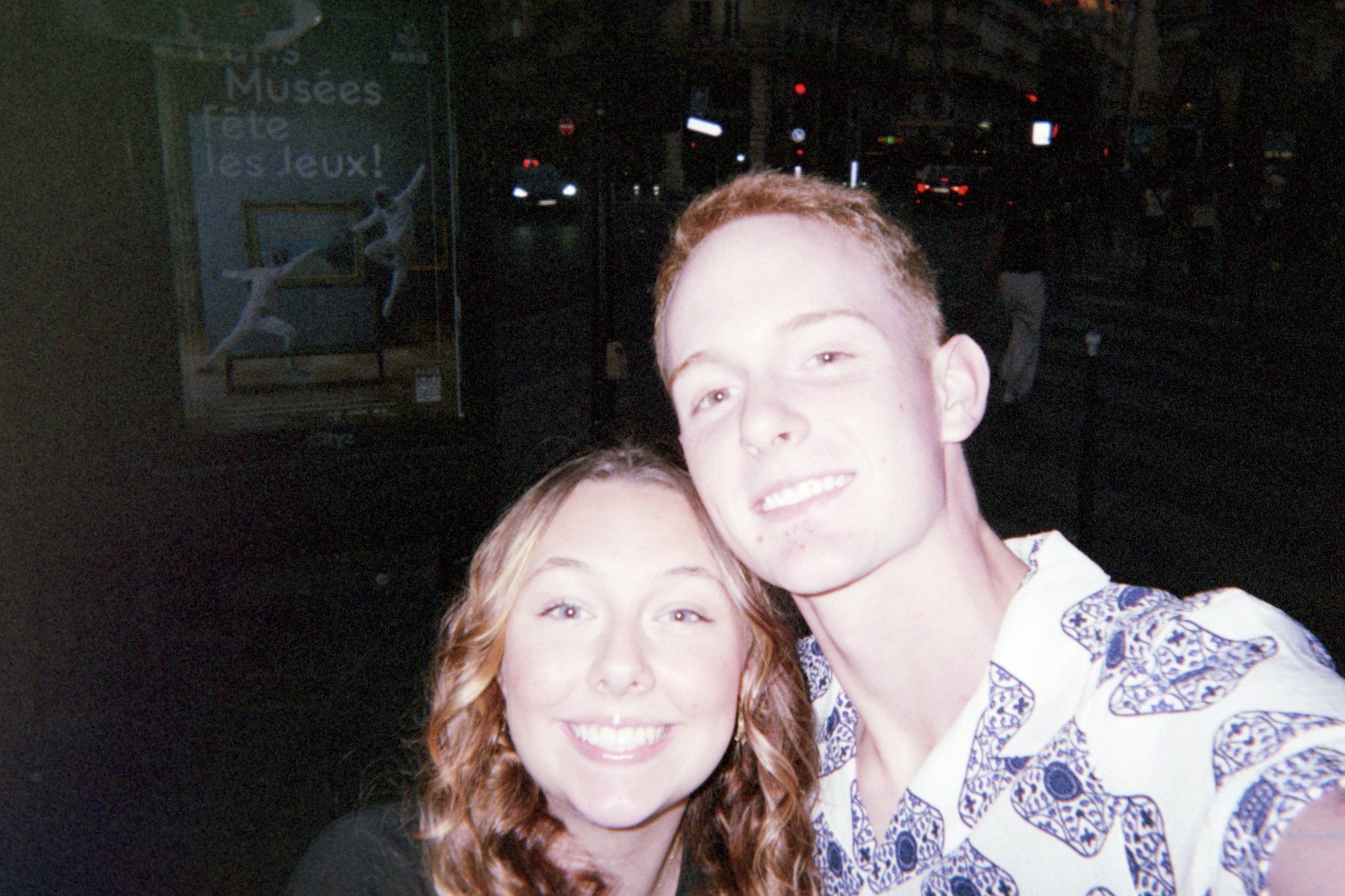 Film selfie in Paris